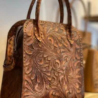 آموزش حکاکی روی چرم ، چرمدوزی با دست|خدمات آموزشی|تبریز, |دیوار