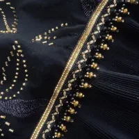 منجوق دوزی|لباس|چرام, |دیوار