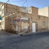 خانه ویلایی دو نبش نزدیک حرم|فروش خانه و ویلا|قم, قم نو|دیوار