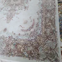 فرش ۶ متری کِرِم رنگ با طرح قهوه ای شسته شده
