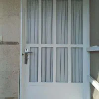 درب ورودی ساختمان