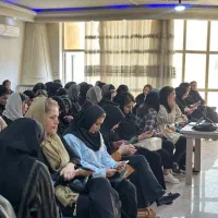 کادر در منزل برای بانوان فقط با گوشی