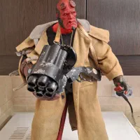 فیگور مارک Mezco Toys