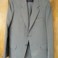 یک دست کت و شلوار نو