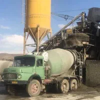 استخدام راننده تراک میکسر و راننده لودر