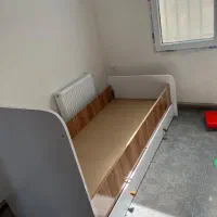 تخت کودک به همراه تشک طبی نو
