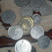 تعدادی سکه های قدیمی پهلوی