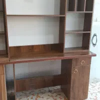 120کتابخانه دار|کتابخانه، شلف، قفسههای دیواری|یزد, |دیوار