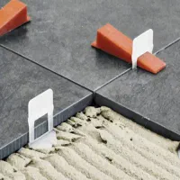 اجرا نصب سرامیک کاشی کف .آشپزخانه . سرویس بهداشتی