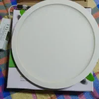 چراغ پنلی توکار سایزشو