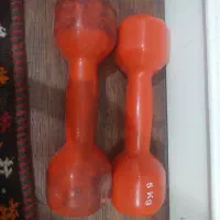 یک جفت دمبل ۵کیلویی