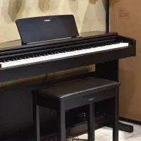 پیانو مبله Yamaha اورجینال|پیانو، کیبورد، آکاردئون|اهواز, کیانپارس |دیوار