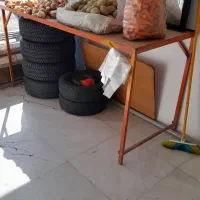 میز میوه و ترازو