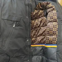 کاپشن|لباس|اراک, |دیوار