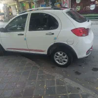 کوییک Rبدون رنگ شاسی سالم