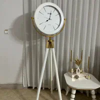 ساعت ایستاده