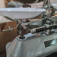 ترازو زرگری قدیمی سنگ برنجی وزنه قاجاری روسی طلا|کلکسیون اشیاء عتیقه|تهران, پاسداران|دیوار