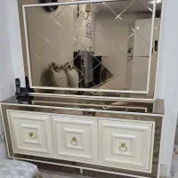 میز تی وی و اینه و کنسول