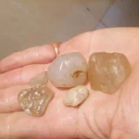 شهاب سنگ وسنگ اسیاب|کلکسیون اشیاء عتیقه|سلمان‌شهر, |دیوار