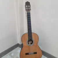 گیتار درحد نو + لوازم جانبی رایگان