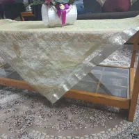 میز بزرگ جلو مبلی