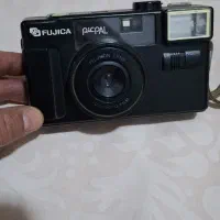 دوربین عکاسی و واکمن