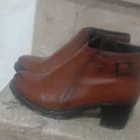 پوتین سایز ۴۰ زیاد استفاده نشده درحد نو