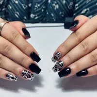 فقط تماس بگیرید تخفیف ۵۰٪ کاشت ناخن و اموزش