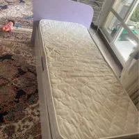 تخت کودک و‌نوجوان