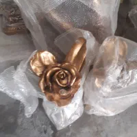 جلو مبلی 3عدد فایبر گلاس و ساعت و میز آرایش و آینه