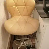 صندلی جکدار چرخدار