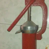 آب انار گیر دستی