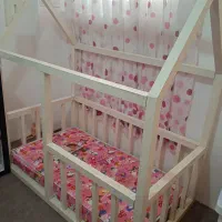 تخت به همرا تشک