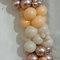 بادکنک کرم و قهوه ای