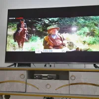 میز تلویزیون طوسی درحدنو|میز تلویزیون|رشت, کوی غلام نیا|دیوار