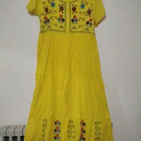 پیراهن زنانه ، شلوار جین و شال و روسری