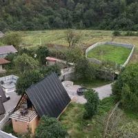 کلبه سویسی دو‌خواب با ویوی بسیار خوش منظره|اجارهٔ کوتاه‌مدت ویلا و باغ|رشت, یخسازی|دیوار