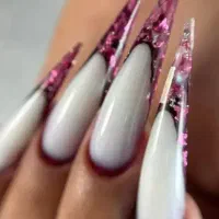 کاشت ناخن(به ازای معرفی هر۲نفر ژلیش‌‌پا رایگان)