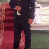 کت و شلواروکروات سرمه ای در حد نو کلا ۳ بار پوشیدم