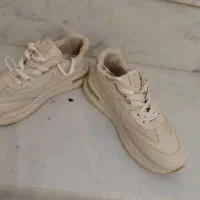 کفش اسپرت زنانه خارجی کرم رنگ|کیف، کفش، کمربند|شهرضا, |دیوار