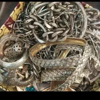 فروشنده و خریدار نقره شما  هستیم