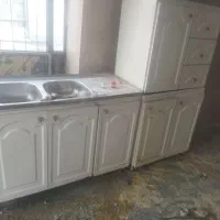 کابینت فلزی به همراه سینک دو لگنه