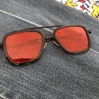 عینک افتابی و معمولی و