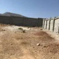 زمین باغی دور دیوار