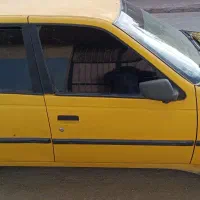 تاکسی تو شهر پژو روآ