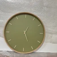 ساعت دیواری چوبی مینیمال