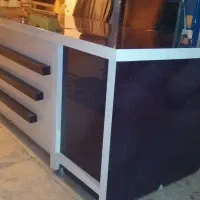 فروش فوری میز MDF براق، در حد نو|میز تحریر و کامپیوتر|سرخه, |دیوار