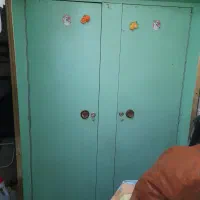 کمد ایستاده فلزی پایه دار