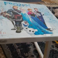 میزتحریرودوعددصندلی