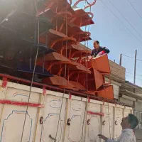 به تعدادی جوشکار و کارگر ساده نیازمندیم|استخدام صنعتی، فنی، مهندسی|چهارباغ, |دیوار